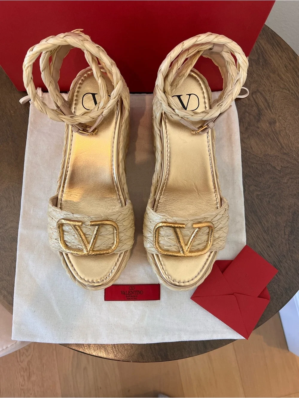RARE Valentino Garavani VLogo Natural Raffia Platform Sandals 38.5 8.5 NWT $970